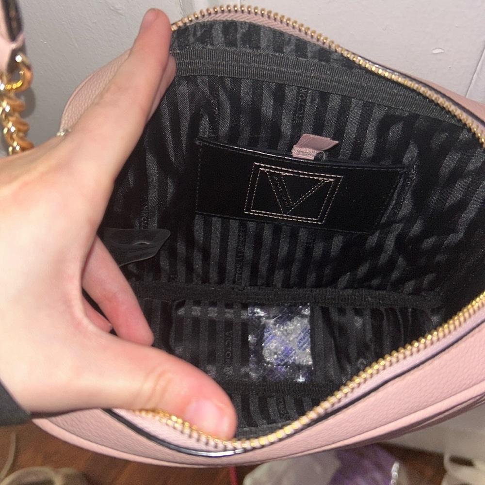 Purse - Picture 3 of 4
